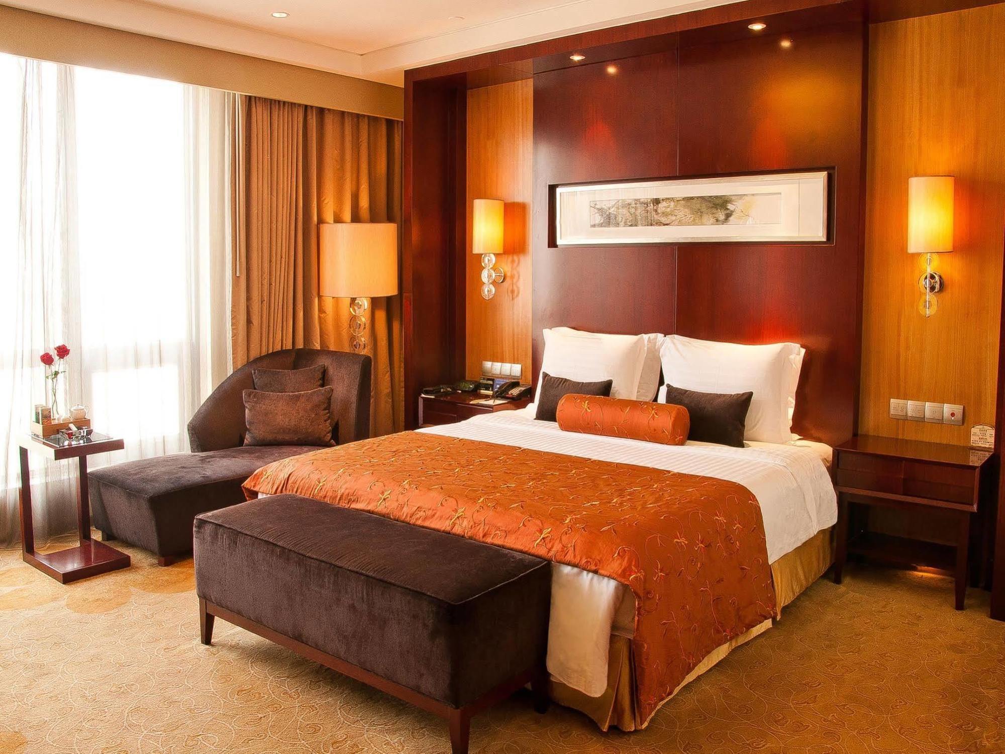 Chongqing Oriental Hotel Exterior photo